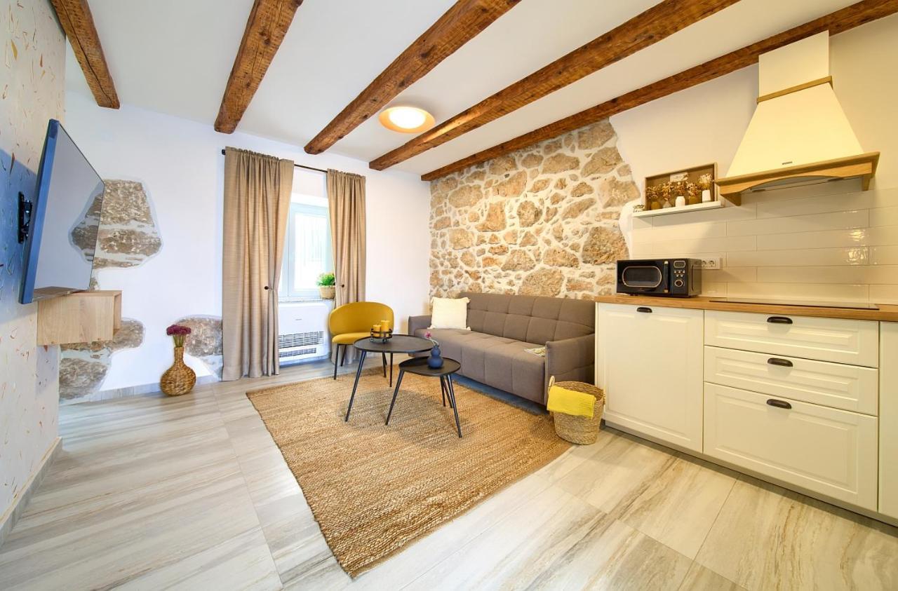 Dume Vrbnik Apartment Exterior photo